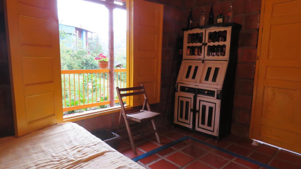 La Casa Del Sol Hostal Jardín Habitación foto